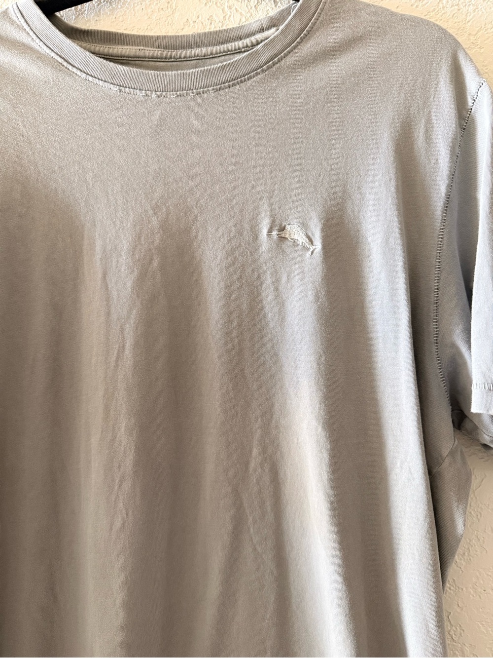 TOMMY BAHAMA Men's Gray UPF 30 100% Pima Cotton Athleisure T- Shirt Sz Large - Picture 2 of 11